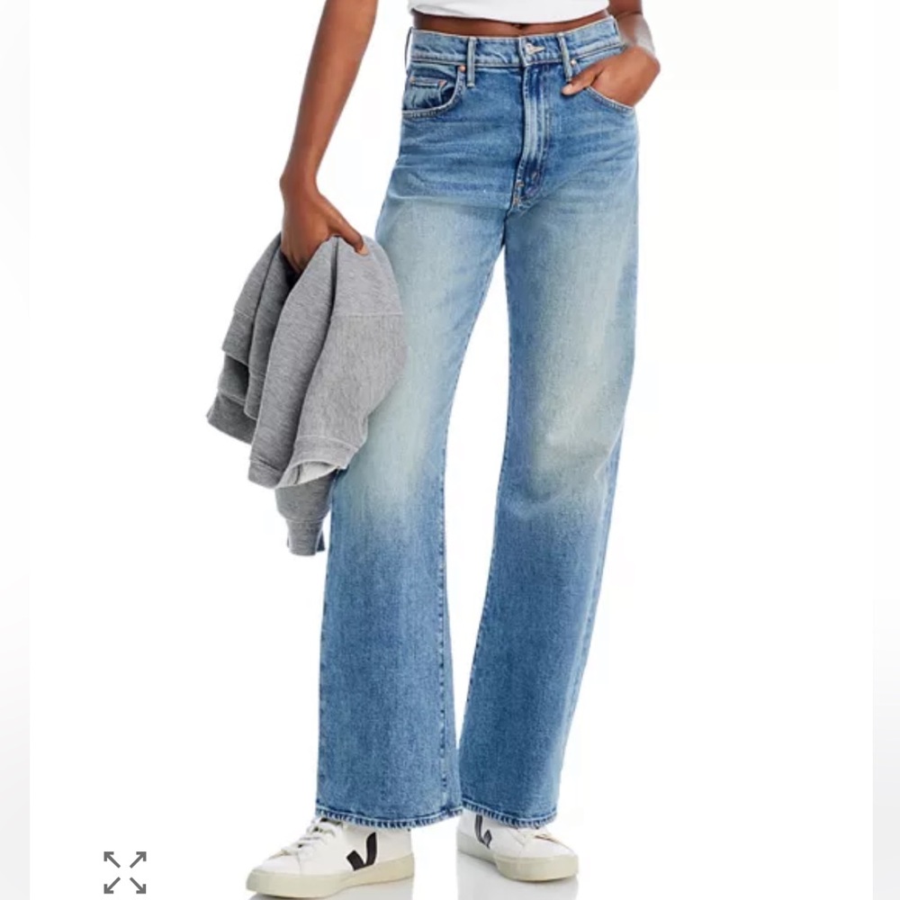 Mother The Lasso Sneak Jeans in Horsin Around